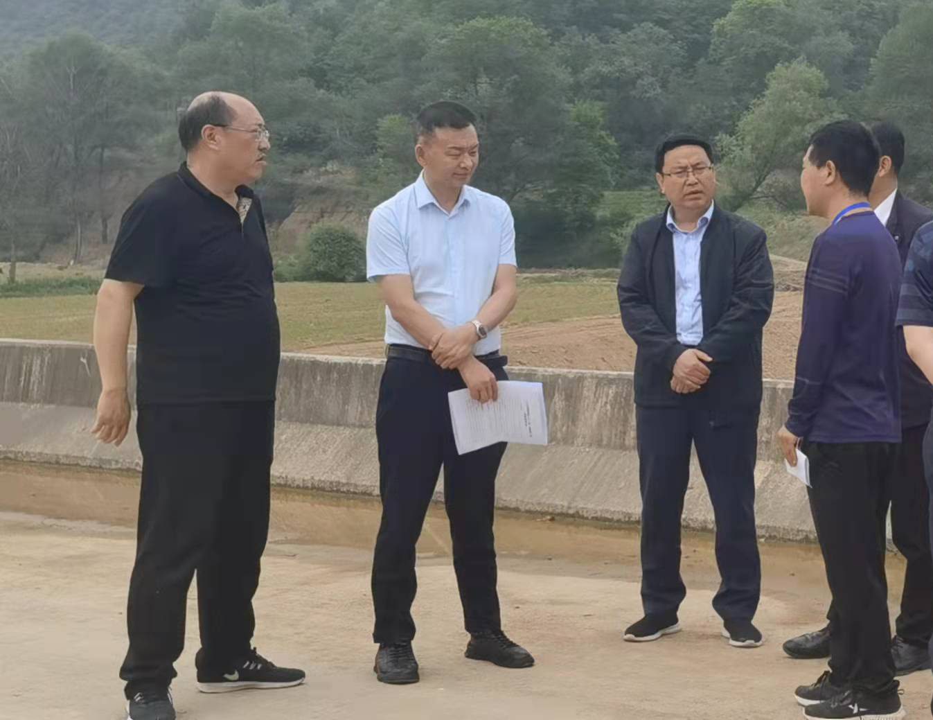 星空平台·（StarSky Sports）官方网站赴甘肃水建公司开展全面调研(图2)